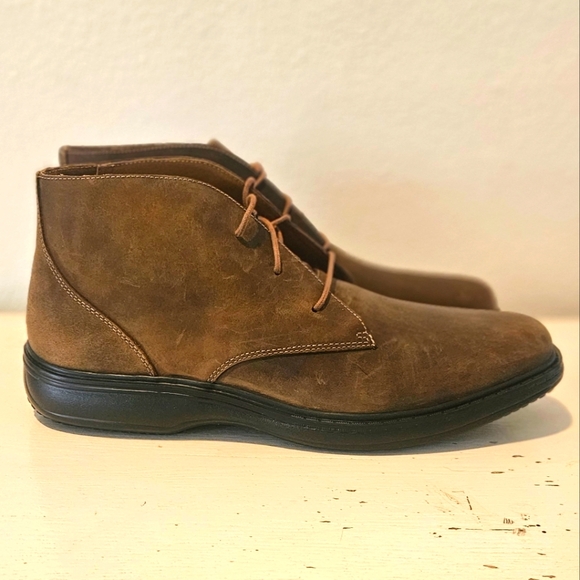 NWT\'s! - DR. COMFORT - Brown Chukka Boots - Size 13W main image 4